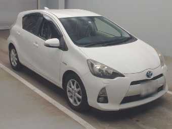 TOYOTA AQUA 2013 Image 3