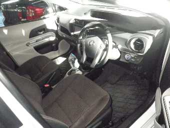 TOYOTA AQUA 2012 Image 5