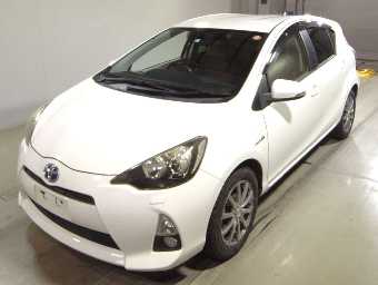 TOYOTA AQUA 2012 Image 1