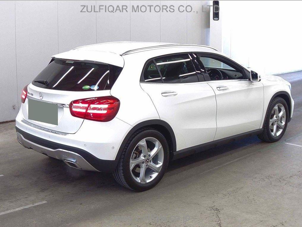 MERCEDES BENZ GLA CLASS 2018 Image 5