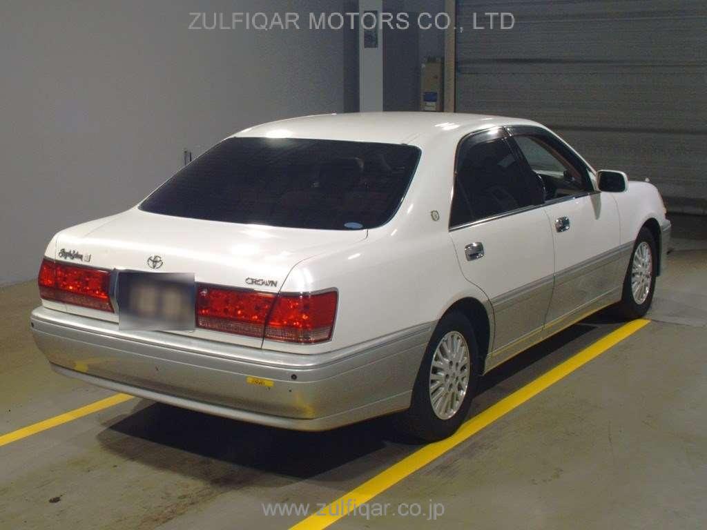 TOYOTA CROWN 2002 Image 2