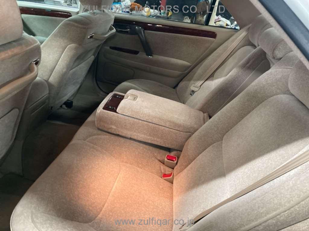 TOYOTA CROWN 2002 Image 8