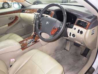 TOYOTA CROWN 2004 Image 5