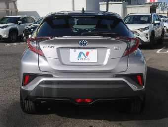 TOYOTA C-HR 2018 Image 12