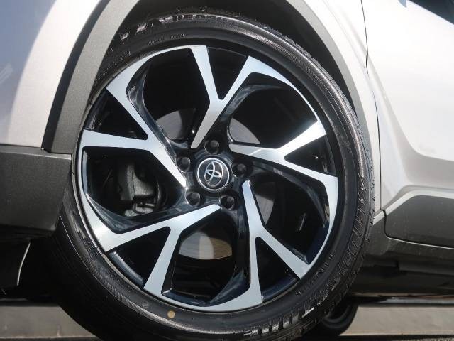 TOYOTA C-HR 2018 Image 20