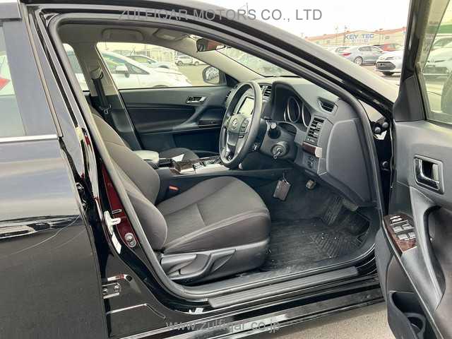 TOYOTA MARK X 2019 Image 6