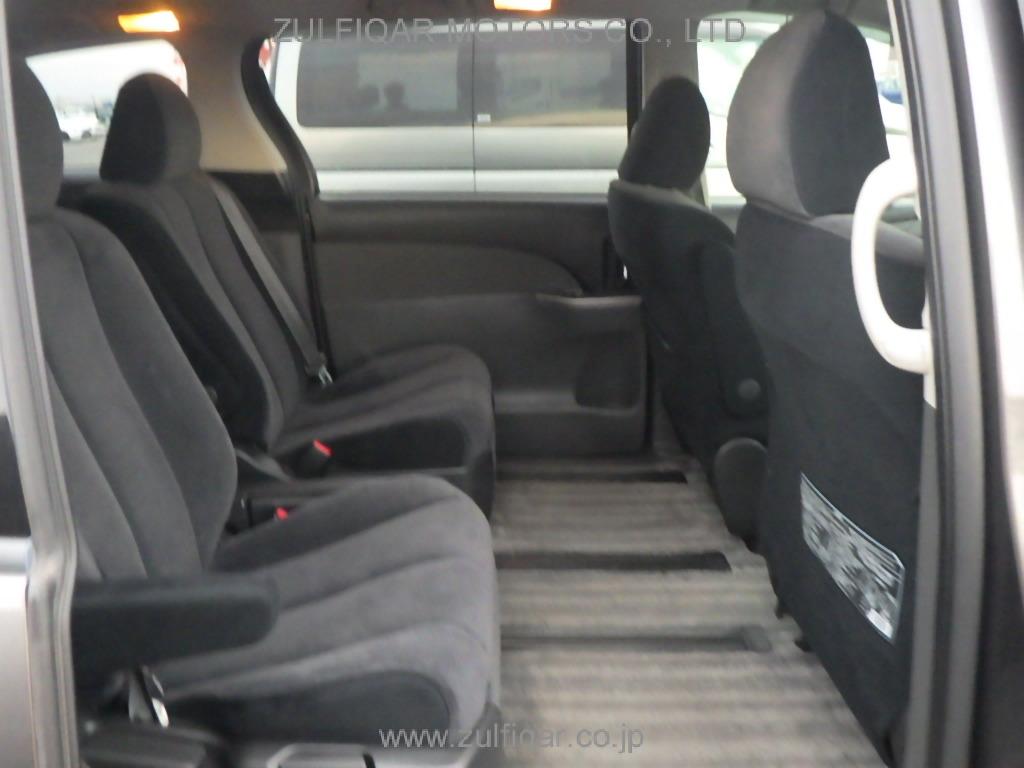 TOYOTA ESTIMA 2010 Image 9