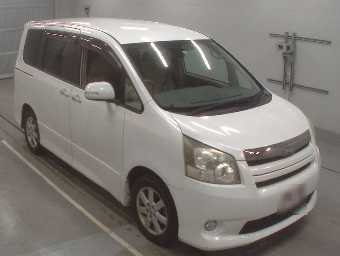 TOYOTA NOAH 2009 Image 5