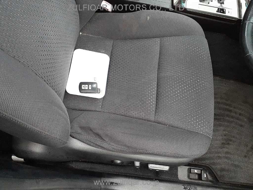 TOYOTA CAMRY 2011 Image 8