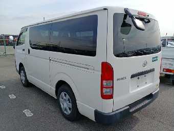 TOYOTA HIACE 2017 Image 13
