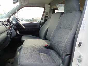 TOYOTA HIACE 2017 Image 18