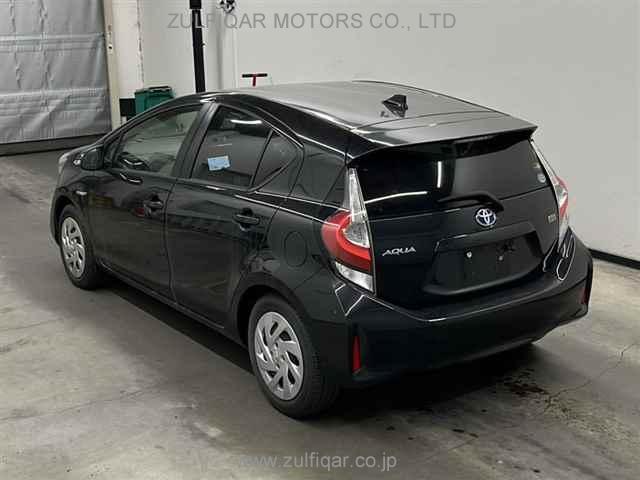 TOYOTA AQUA 2019 Image 2