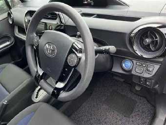 TOYOTA AQUA 2019 Image 3