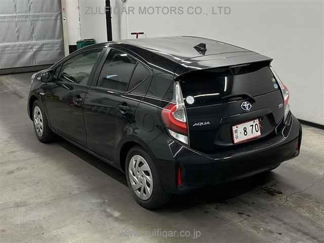 TOYOTA AQUA 2019 Image 2