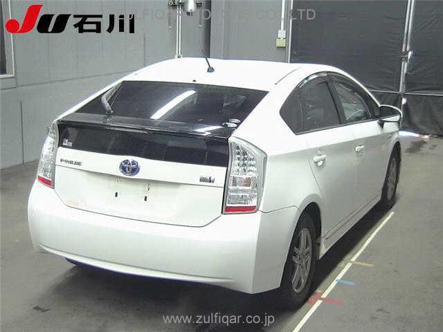 TOYOTA PRIUS 2011 Image 2