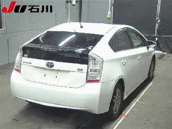 TOYOTA PRIUS 2011 Image 2