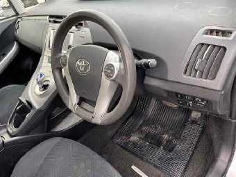 TOYOTA PRIUS PHV 2012 Image 3