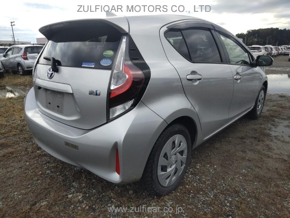 TOYOTA AQUA 2019 Image 2