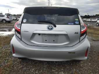 TOYOTA AQUA 2019 Image 3