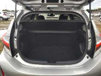 TOYOTA AQUA 2019 Image 7