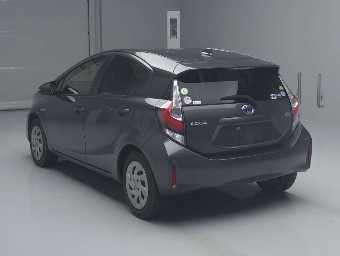 TOYOTA AQUA 2019 Image 4