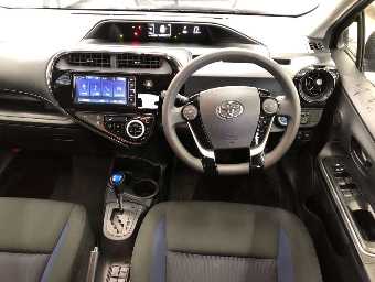 TOYOTA AQUA 2019 Image 6