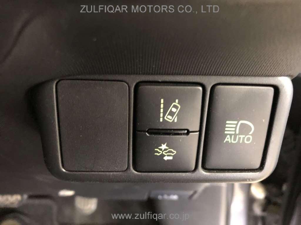 TOYOTA AQUA 2019 Image 7