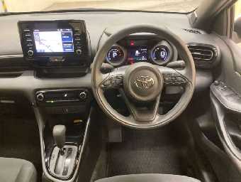 TOYOTA YARIS 2021 Image 6