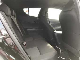 TOYOTA C-HR 2017 Image 11