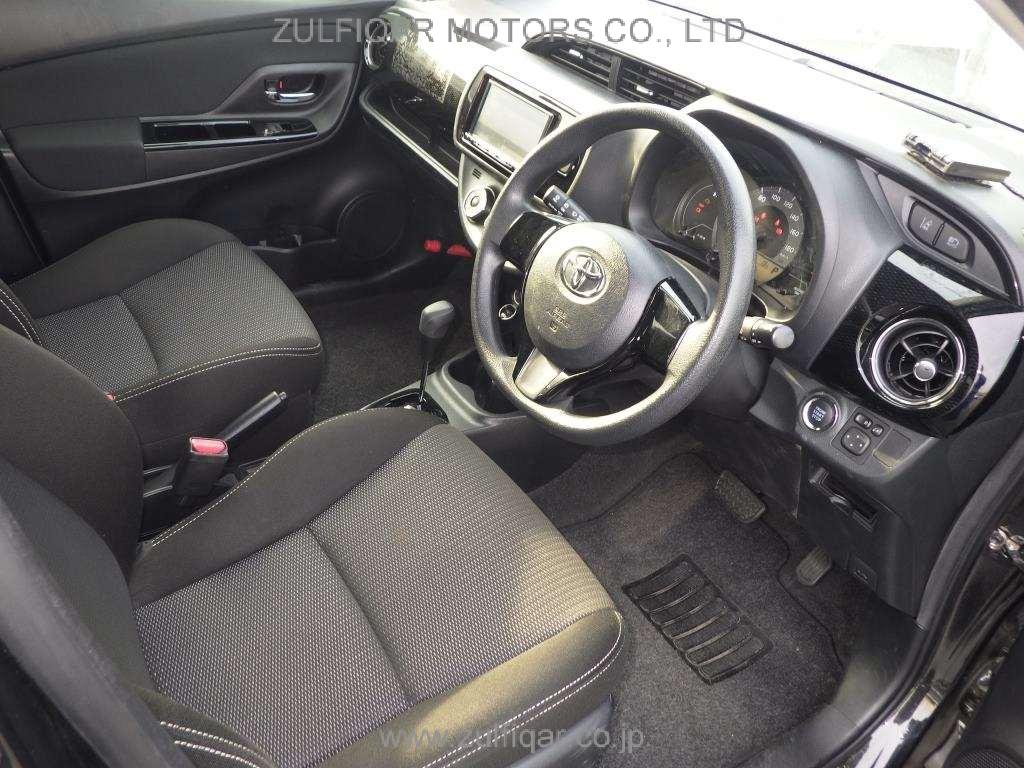 TOYOTA VITZ 2019 Image 5