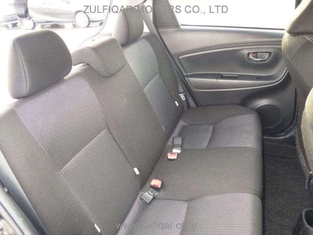 TOYOTA VITZ 2019 Image 7