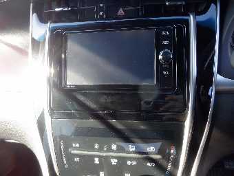 TOYOTA HARRIER 2018 Image 8