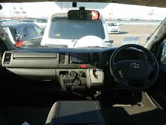 TOYOTA REGIUSACE 2017 Image 20