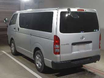 TOYOTA REGIUSACE 2017 Image 4