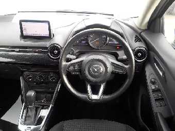 MAZDA DEMIO 2018 Image 12