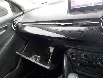 MAZDA DEMIO 2018 Image 15