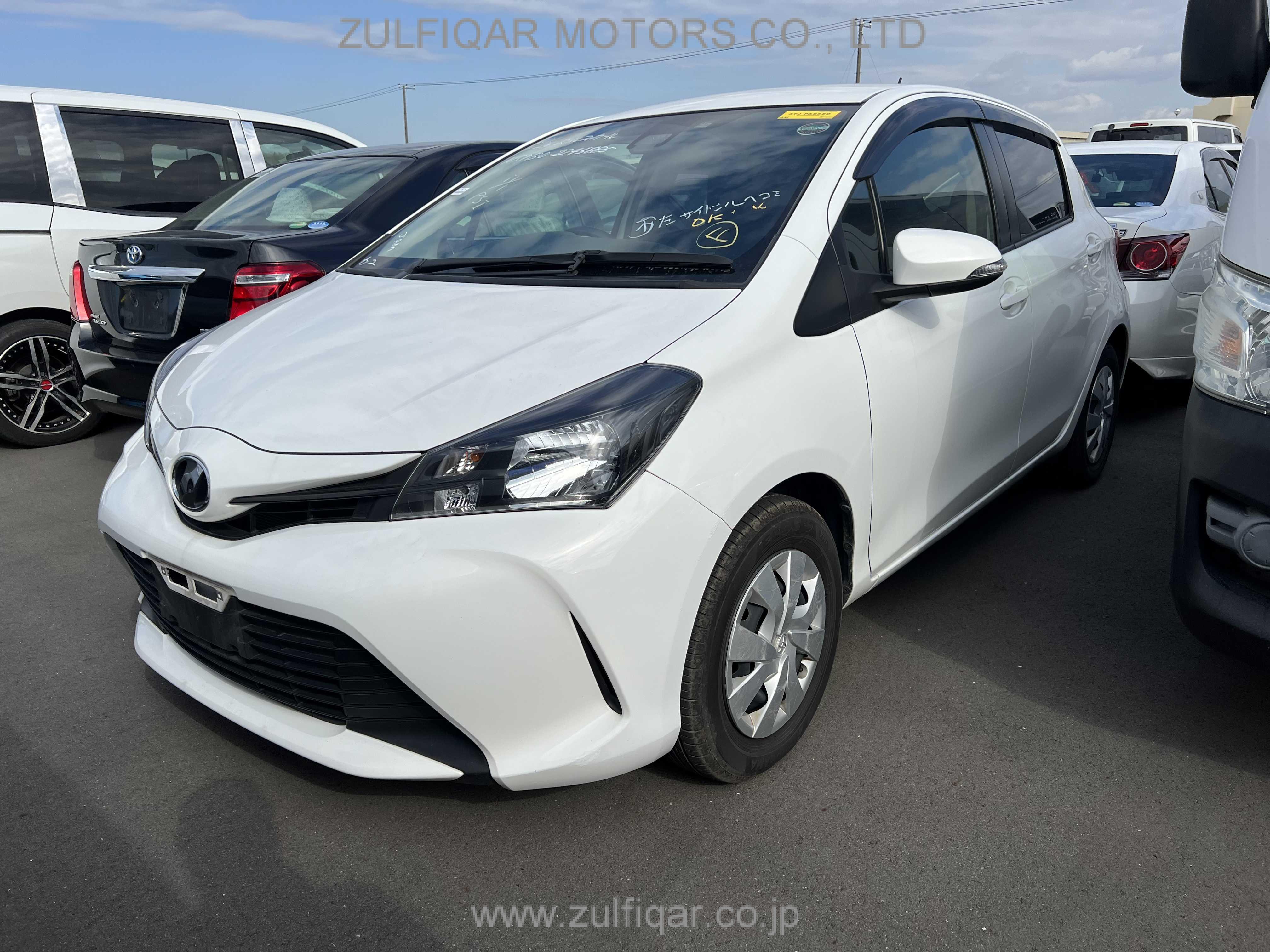 TOYOTA VITZ 2016 Image 8