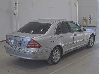 MERCEDES BENZ C CLASS 2002 Image 2