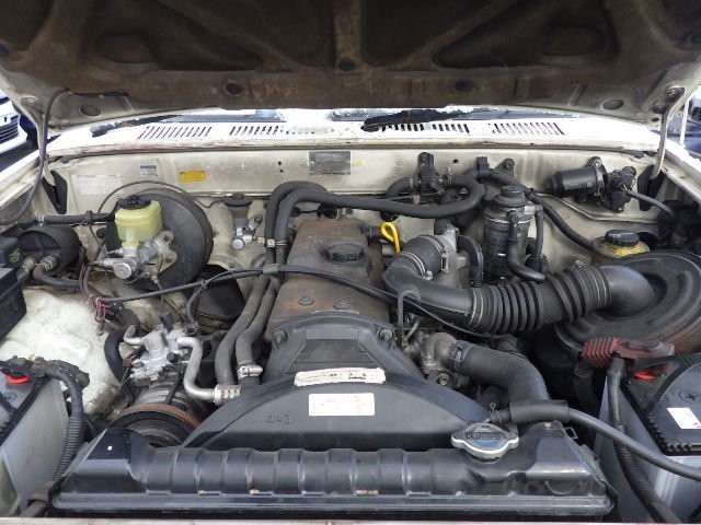 TOYOTA HILUX 1991 Image 30