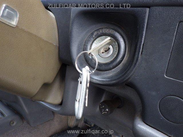 TOYOTA HILUX 1991 Image 8