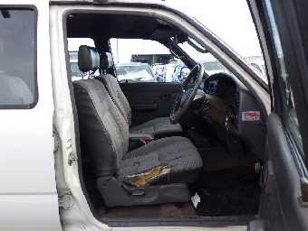 TOYOTA HILUX 1991 Image 9