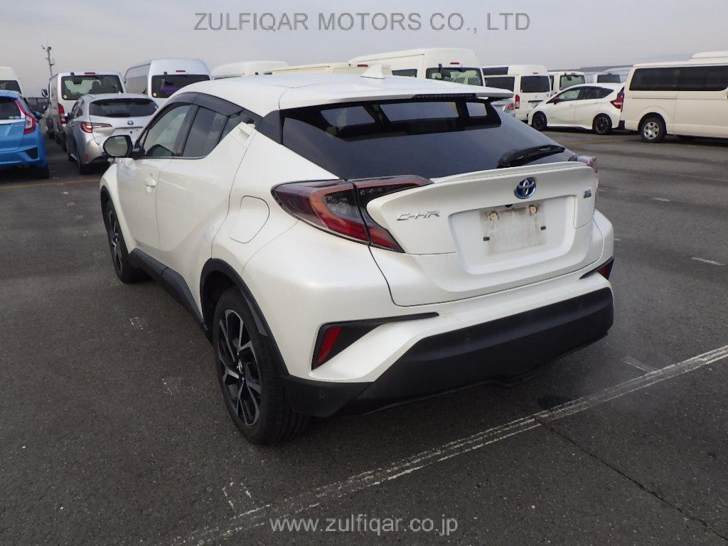 TOYOTA C-HR 2017 Image 23