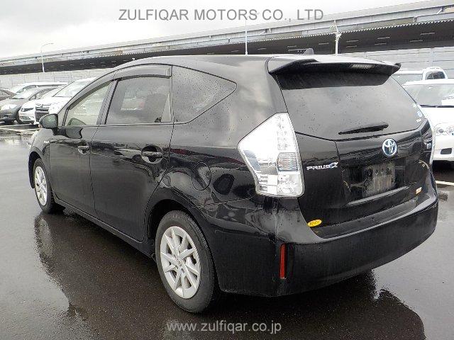 TOYOTA PRIUS ALPHA 2013 Image 24