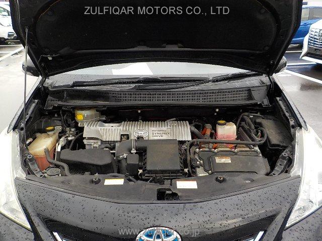 TOYOTA PRIUS ALPHA 2013 Image 26