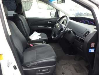 TOYOTA ESTIMA 2014 Image 13