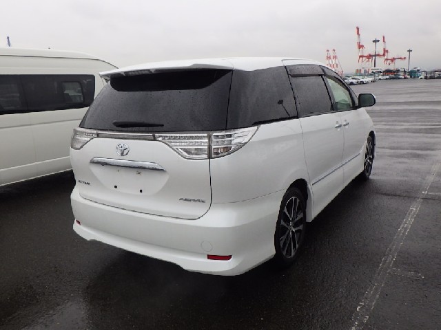 TOYOTA ESTIMA 2014 Image 30