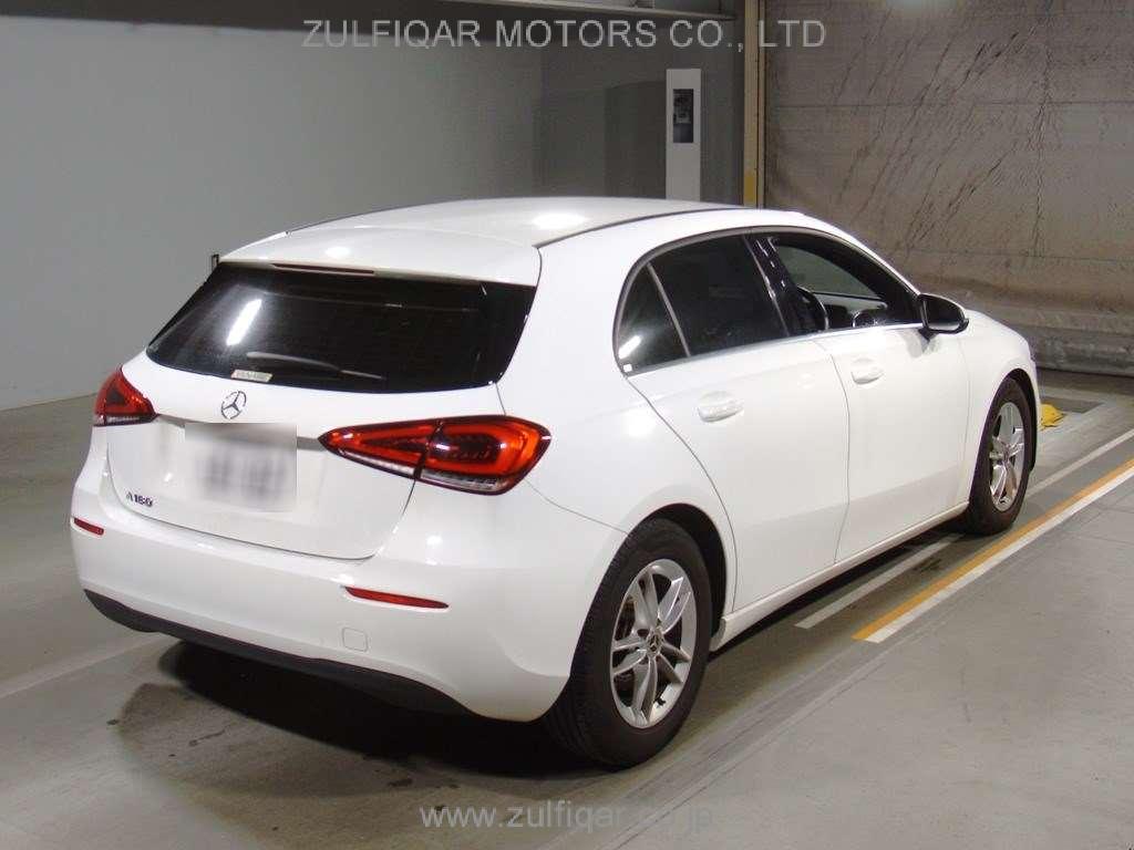 MERCEDES BENZ A CLASS 2019 Image 2