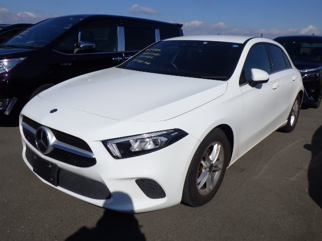 MERCEDES BENZ A CLASS 2019 Image 24