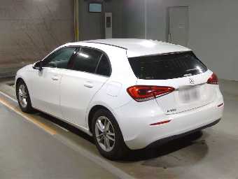 MERCEDES BENZ A CLASS 2019 Image 4