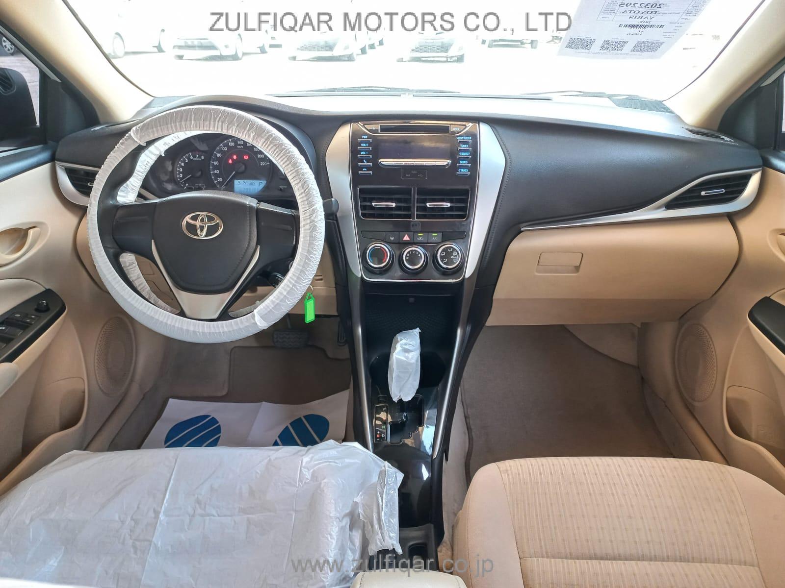 TOYOTA YARIS 2019 Image 12